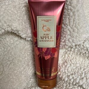 Bath & Body Works Ruby Apple & Rosewood Hydration Cream